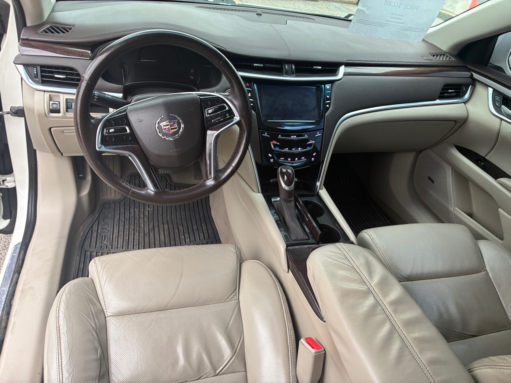 Cadillac XTS 4dr Sdn Luxury FWD 2015