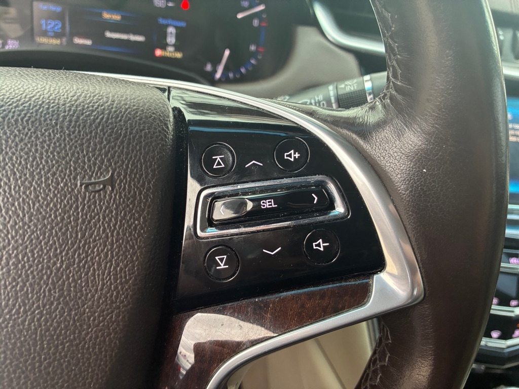 Cadillac XTS 4dr Sdn Luxury FWD 2015