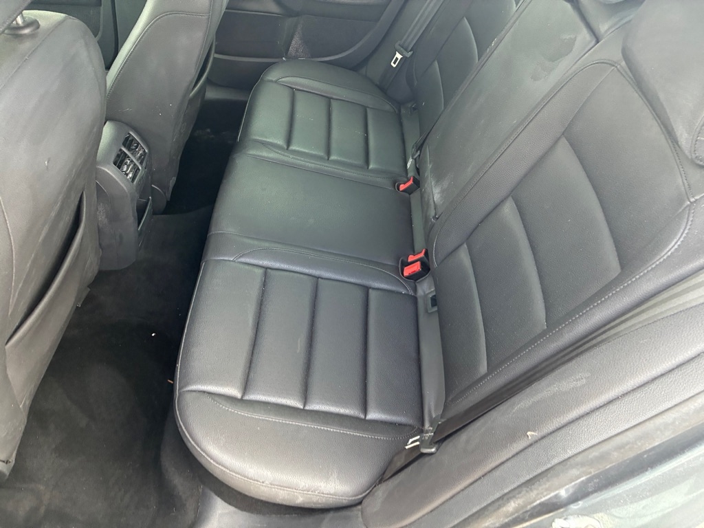 Volkswagen Jetta Sedan 4dr Auto Limited 2010