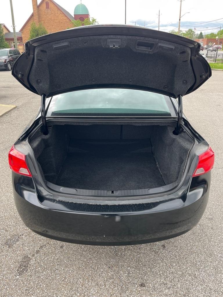 Chevrolet Impala 4dr Sdn LT w/1LT 2017