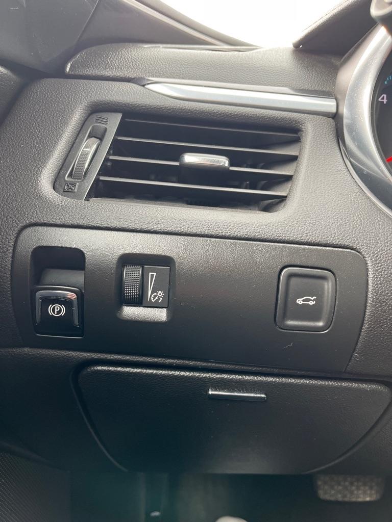 Chevrolet Impala 4dr Sdn LT w/1LT 2017