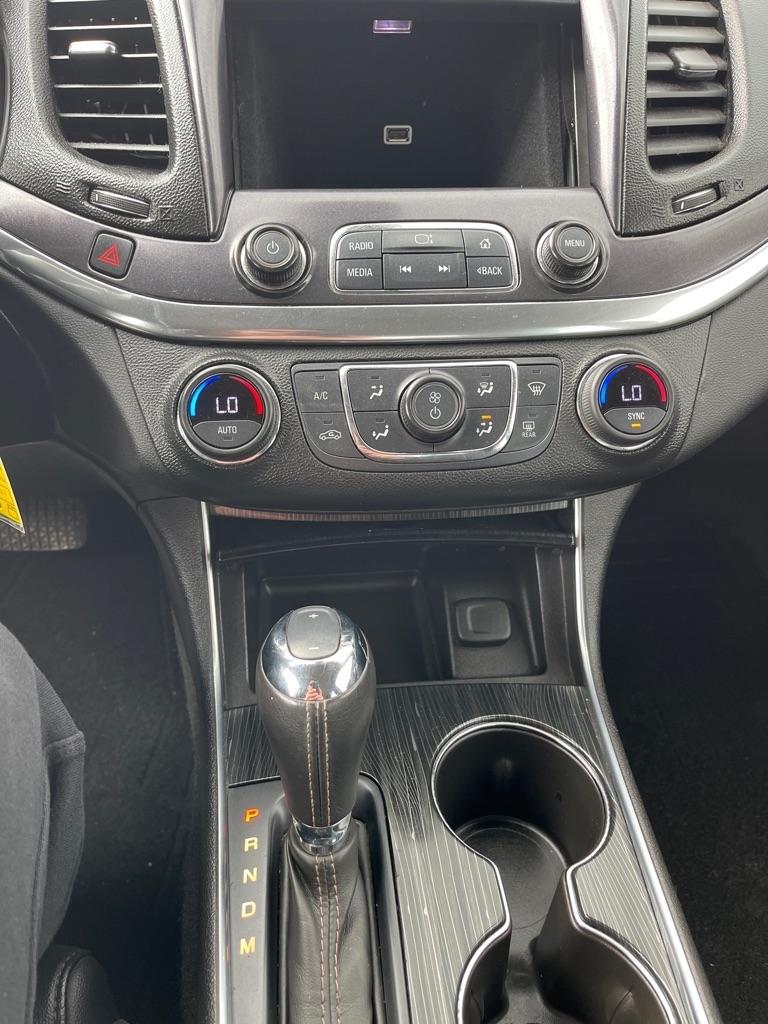 Chevrolet Impala 4dr Sdn LT w/1LT 2017