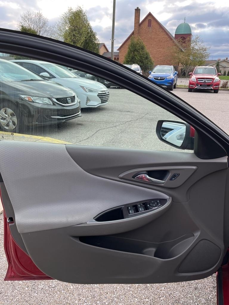 Chevrolet Malibu 4dr Sdn LT w/1LT 2016