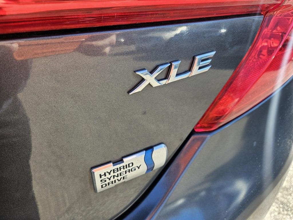 Toyota Camry Hybrid 4dr Sdn XLE (Natl) 2012