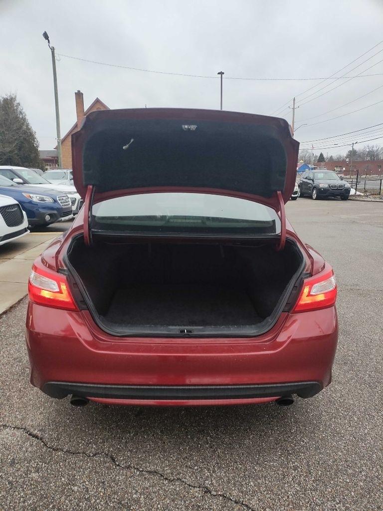 Nissan Altima 4dr Sdn I4 2.5 2016