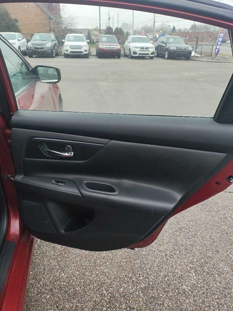 Nissan Altima 4dr Sdn I4 2.5 2016