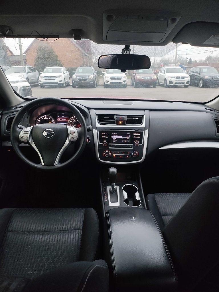 Nissan Altima 4dr Sdn I4 2.5 2016