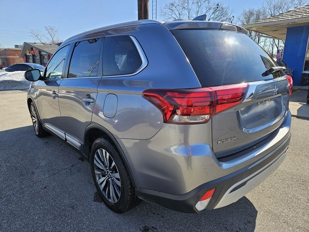Mitsubishi Outlander SEL FWD 2019