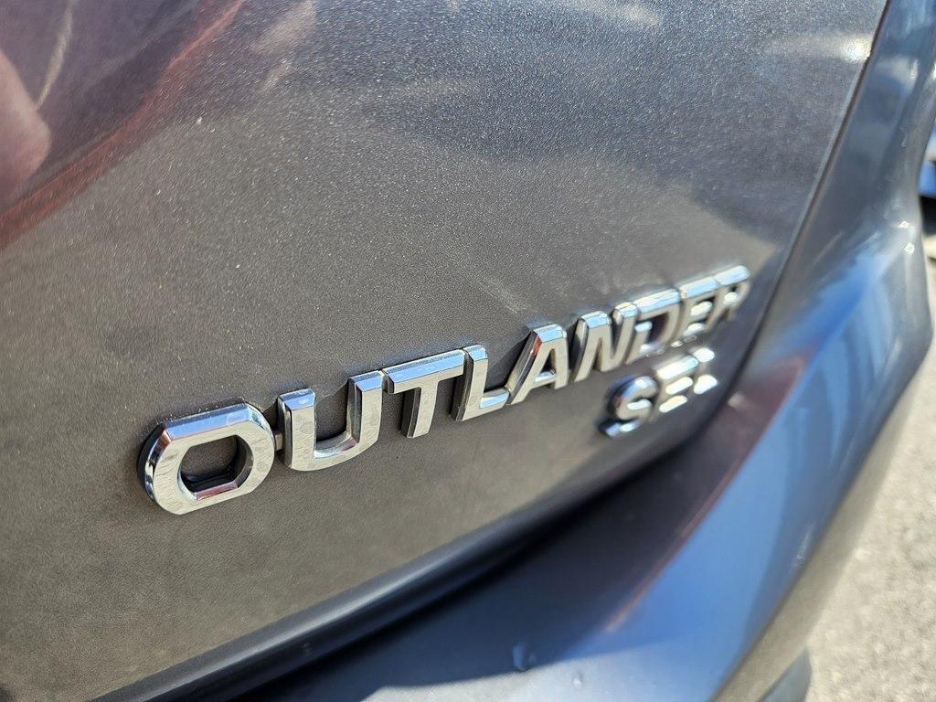 Mitsubishi Outlander SEL FWD 2019