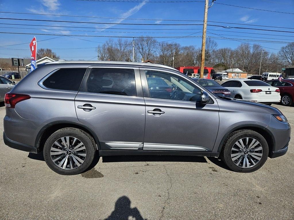Mitsubishi Outlander SEL FWD 2019