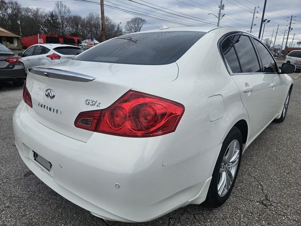 Infiniti G37 Sedan 4dr x AWD 2012