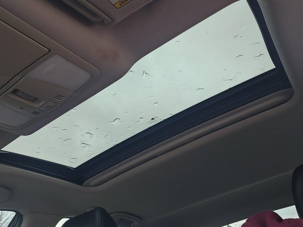 Infiniti G37 Sedan 4dr x AWD 2012