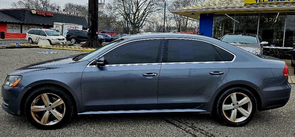 Volkswagen Passat 4dr Sdn 1.8T Auto Wolfsburg Ed PZEV 2014