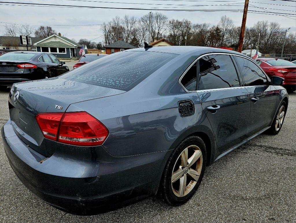 Volkswagen Passat 4dr Sdn 1.8T Auto Wolfsburg Ed PZEV 2014