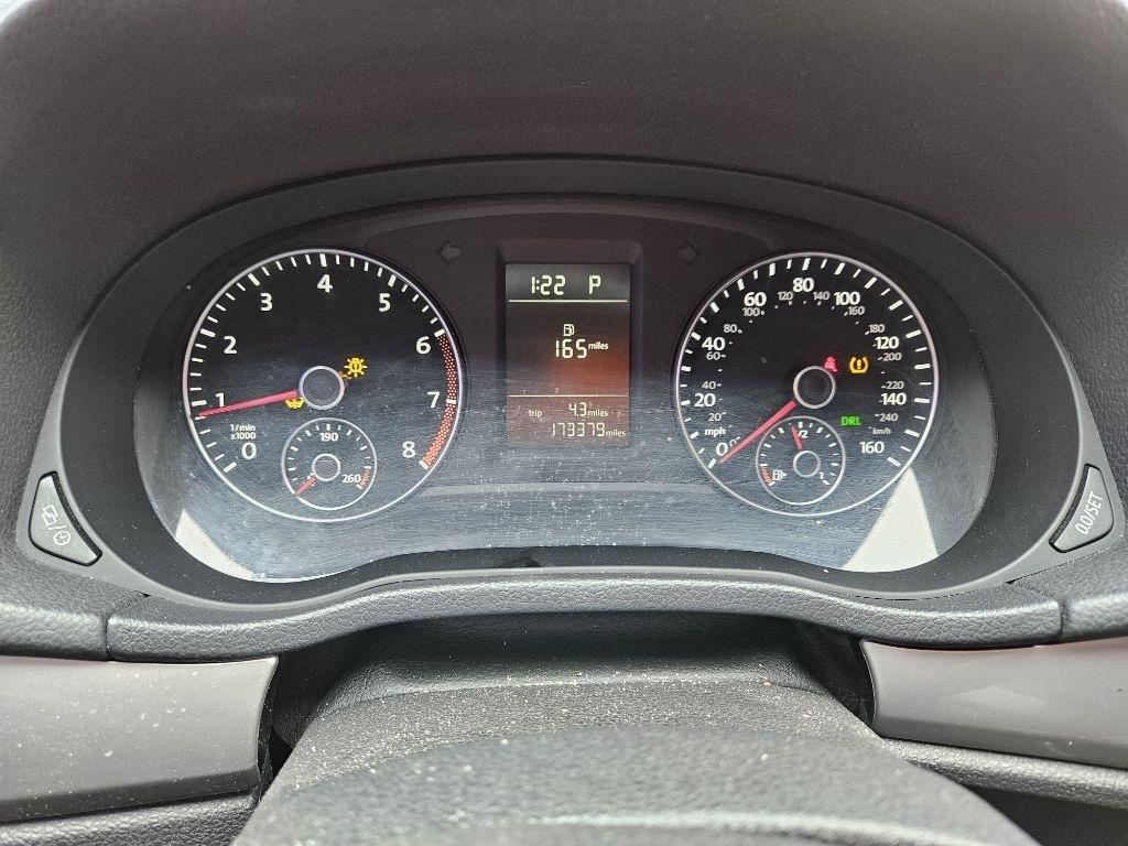 Volkswagen Passat 4dr Sdn 1.8T Auto Wolfsburg Ed PZEV 2014