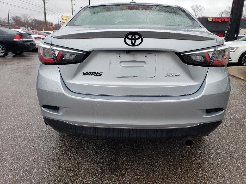 Toyota Yaris Sedan XLE Auto (Natl) 2019