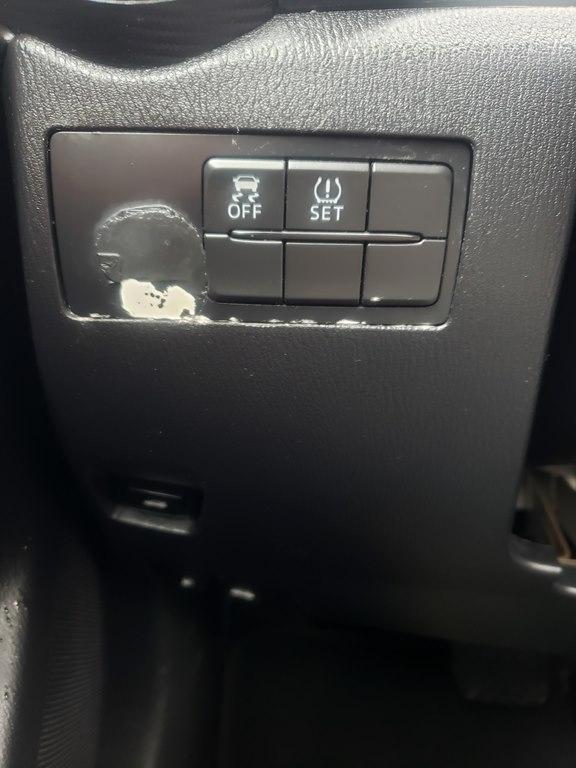 Toyota Yaris Sedan XLE Auto (Natl) 2019