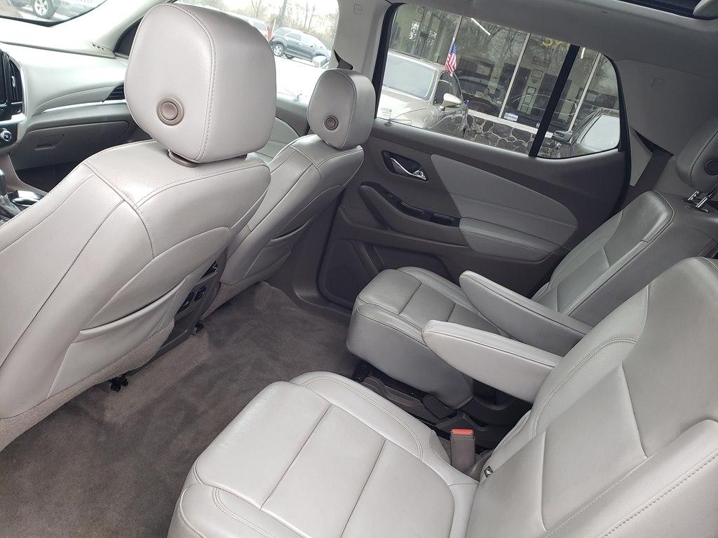 Chevrolet Traverse FWD 4dr LT Leather w/3LT 2018