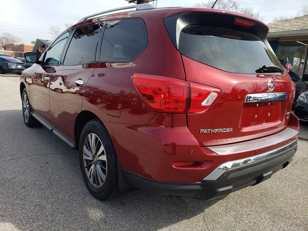Nissan Pathfinder 4x4 SL 2018