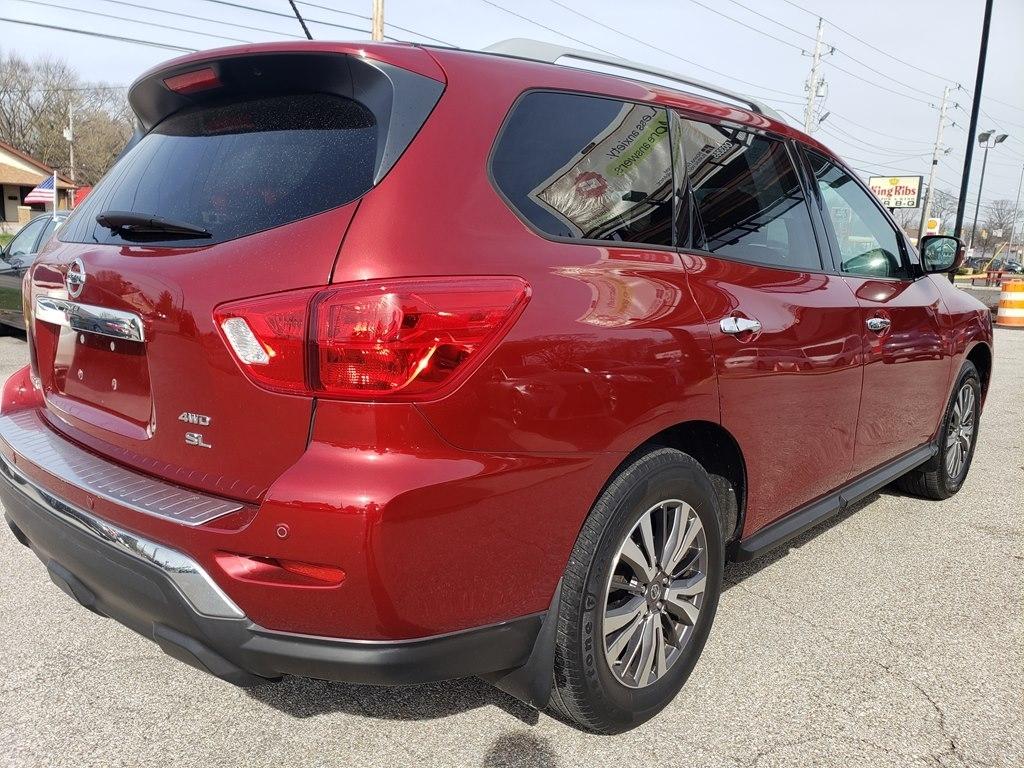 Nissan Pathfinder 4x4 SL 2018