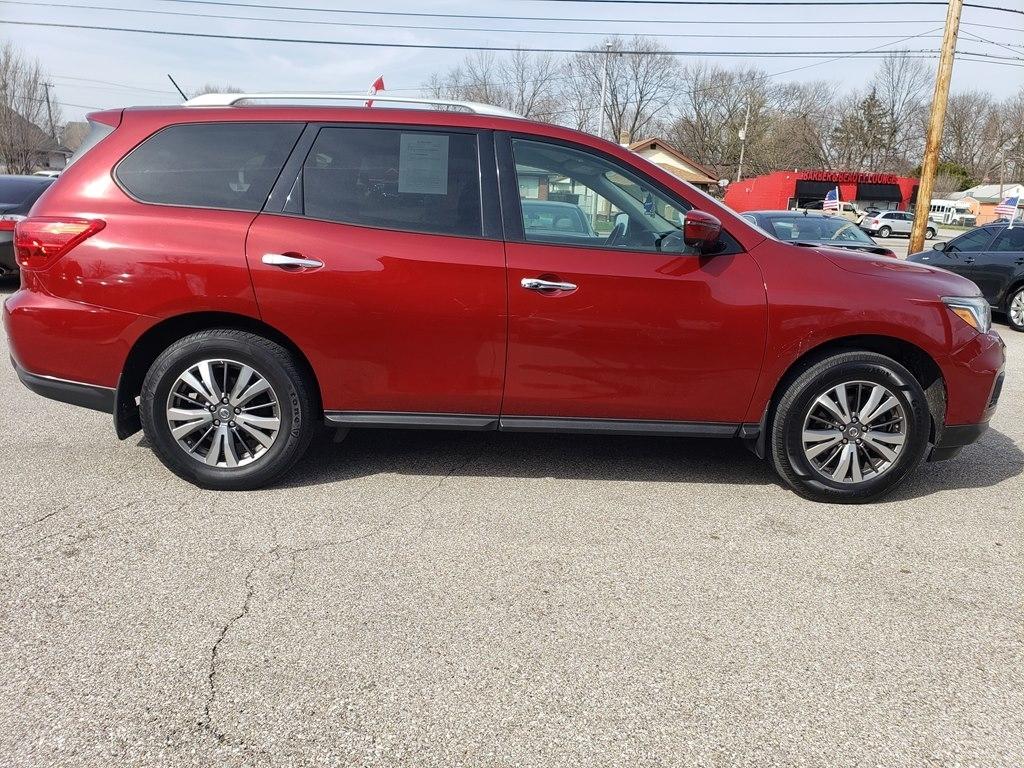 Nissan Pathfinder 4x4 SL 2018