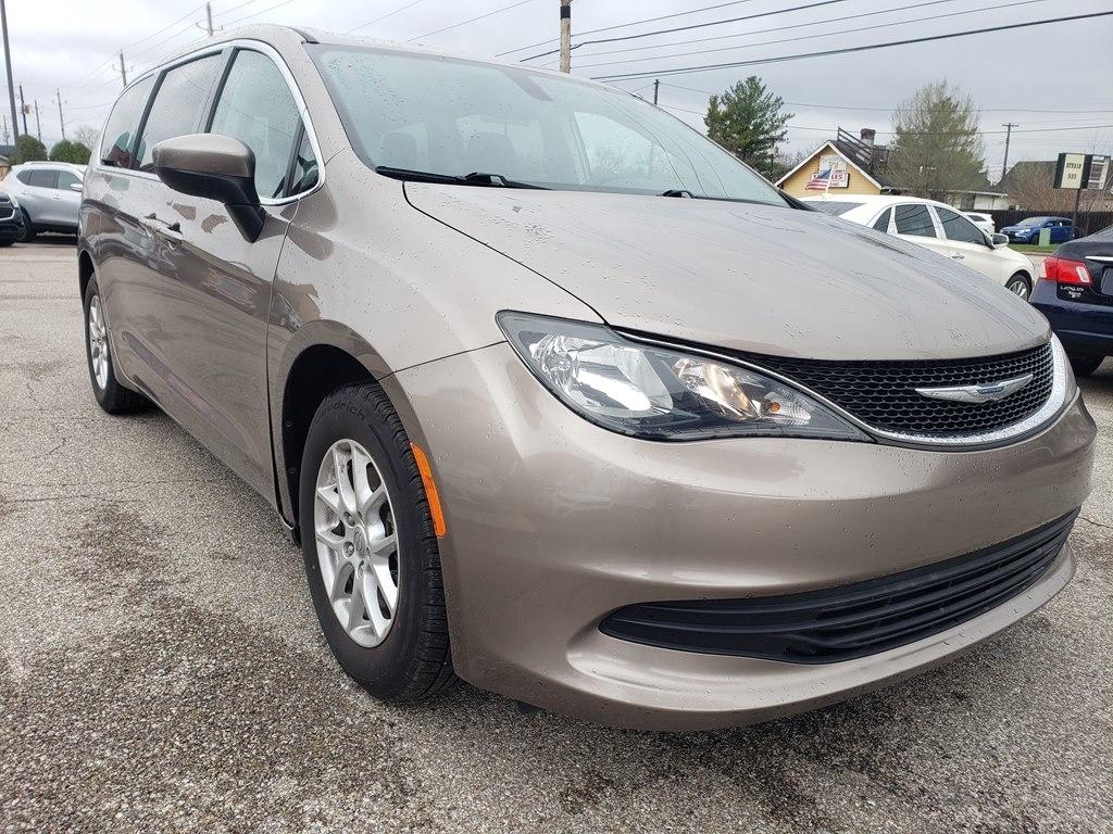 Chrysler Pacifica Touring FWD 2017