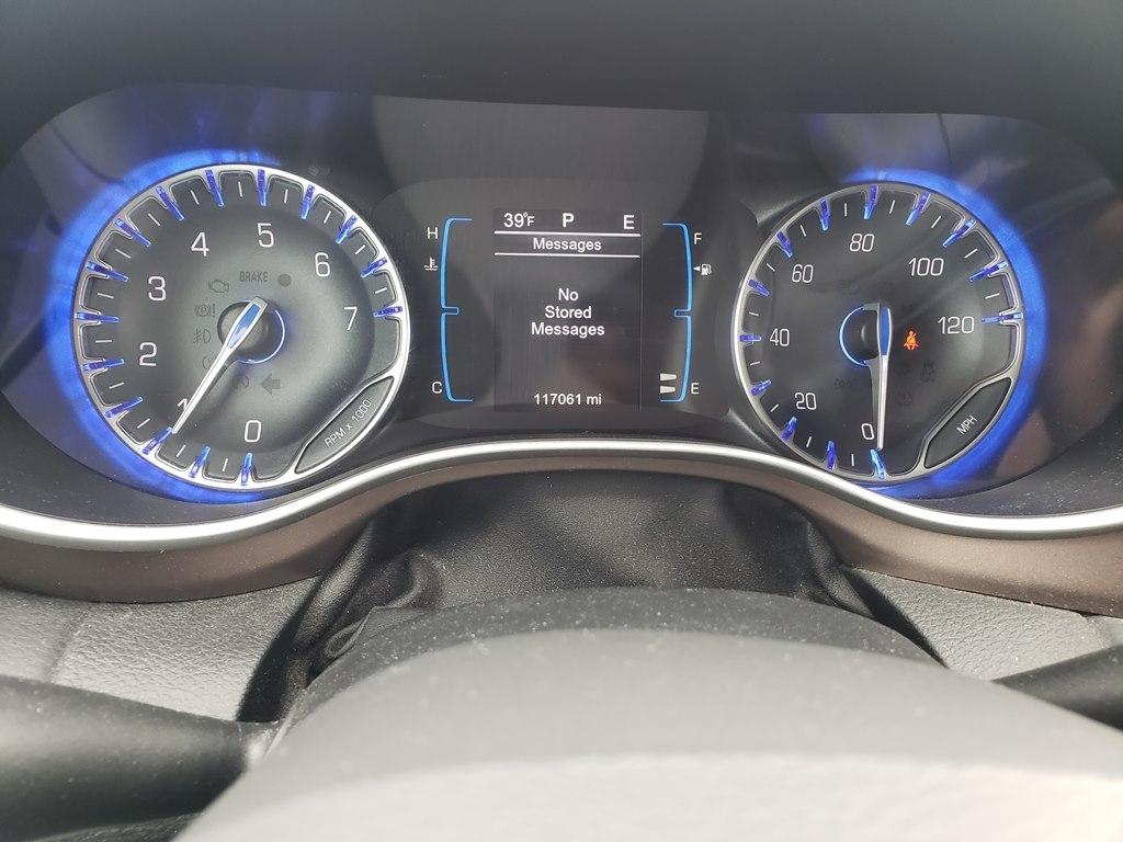 Chrysler Pacifica Touring FWD 2017