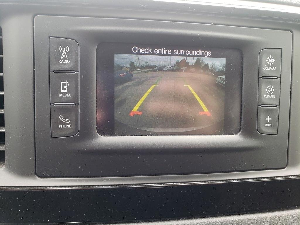 Chrysler Pacifica Touring FWD 2017