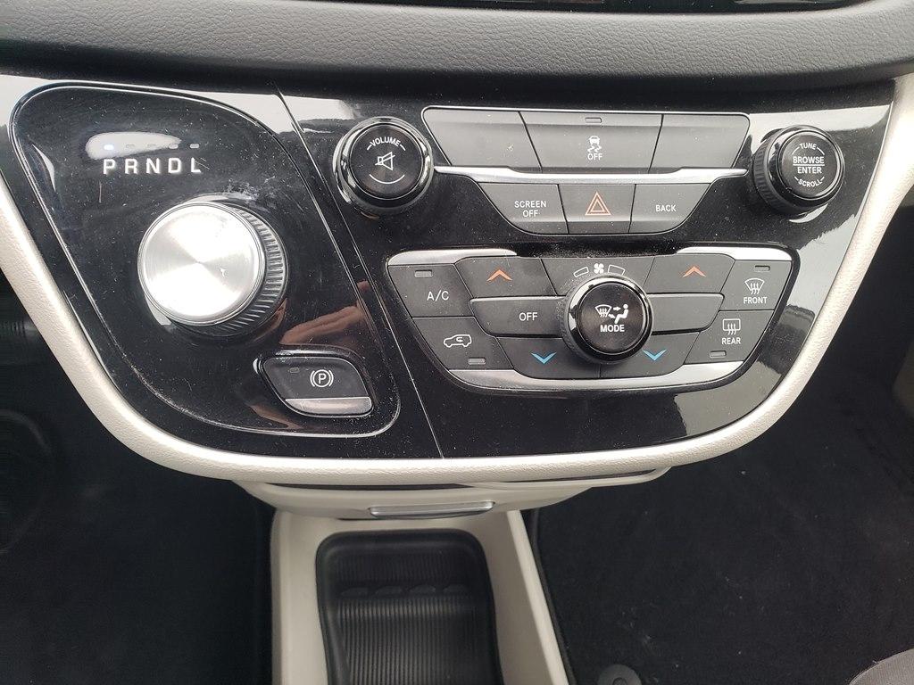 Chrysler Pacifica Touring FWD 2017