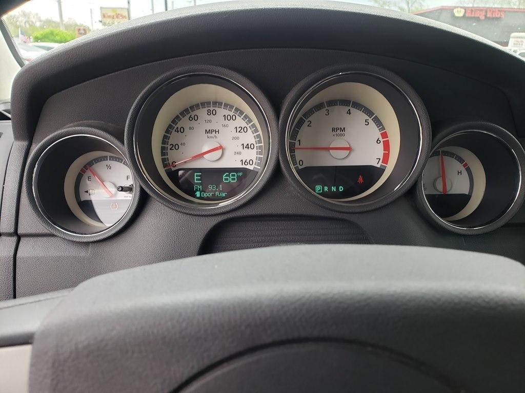 Dodge Charger 4dr Sdn R/T RWD 2009