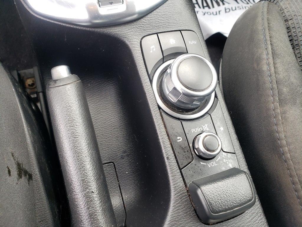 Toyota Yaris iA Manual (Natl) 2018