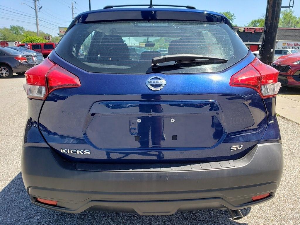 Nissan Kicks SV FWD 2019