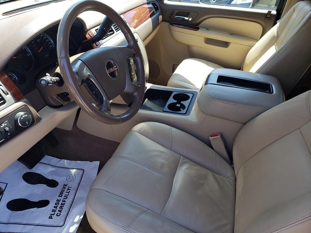 GMC Yukon 4WD 4dr 1500 SLT 2011
