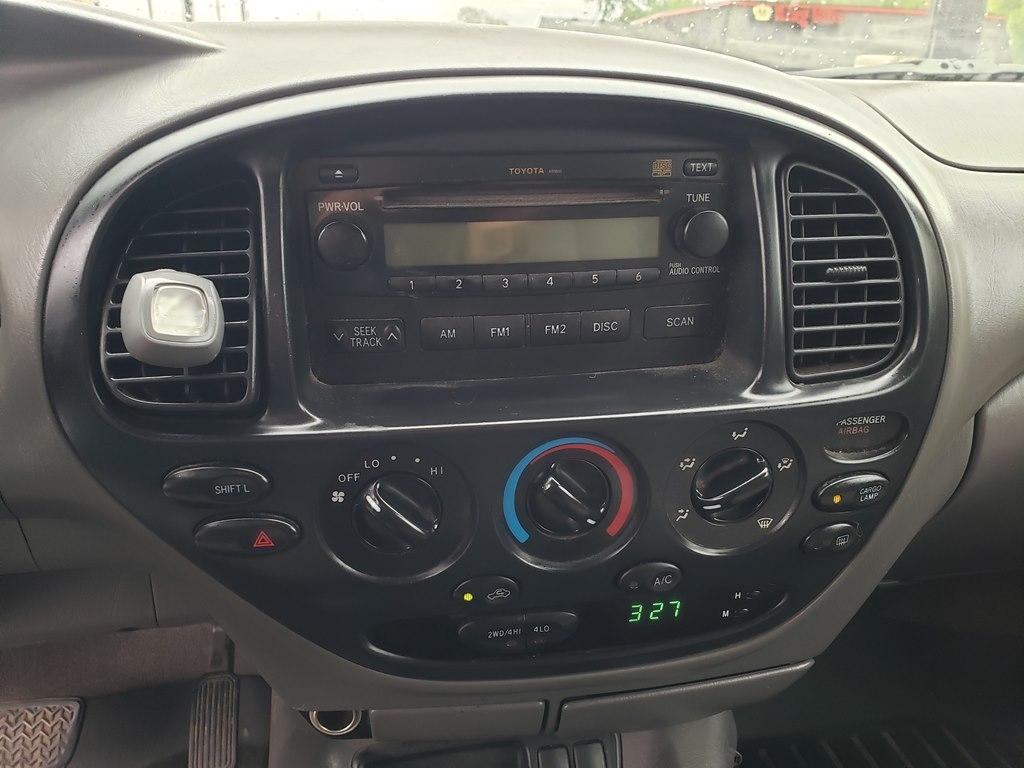 Toyota Tundra DoubleCab V8 SR5 4WD (Natl) 2005