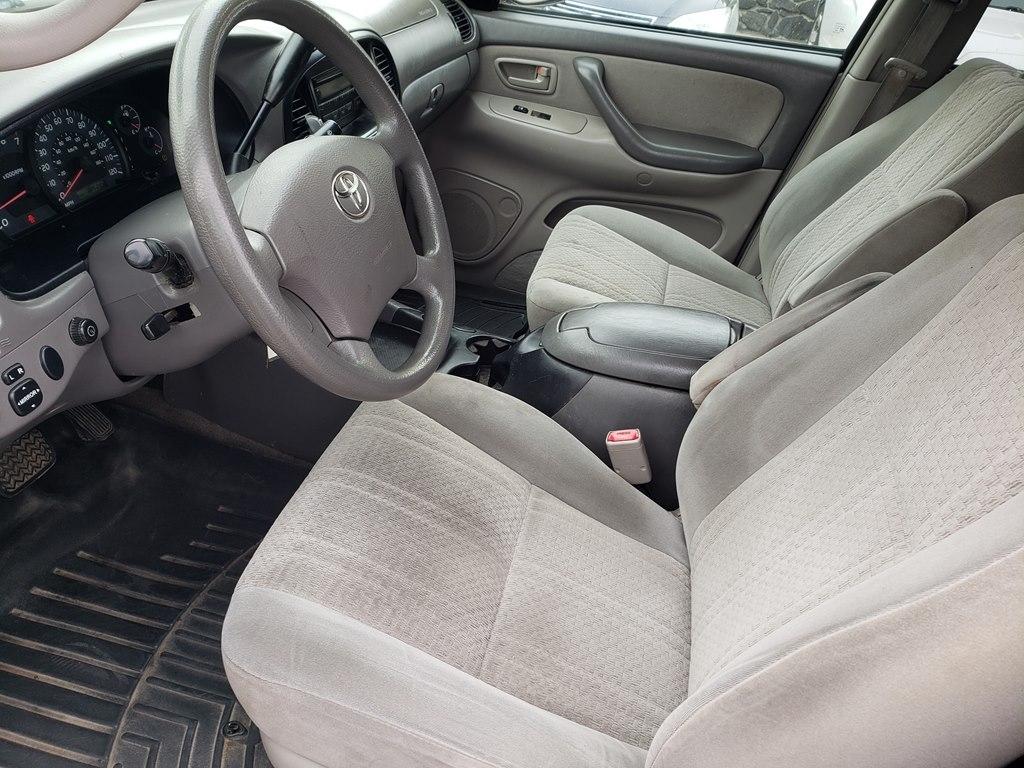 Toyota Tundra DoubleCab V8 SR5 4WD (Natl) 2005