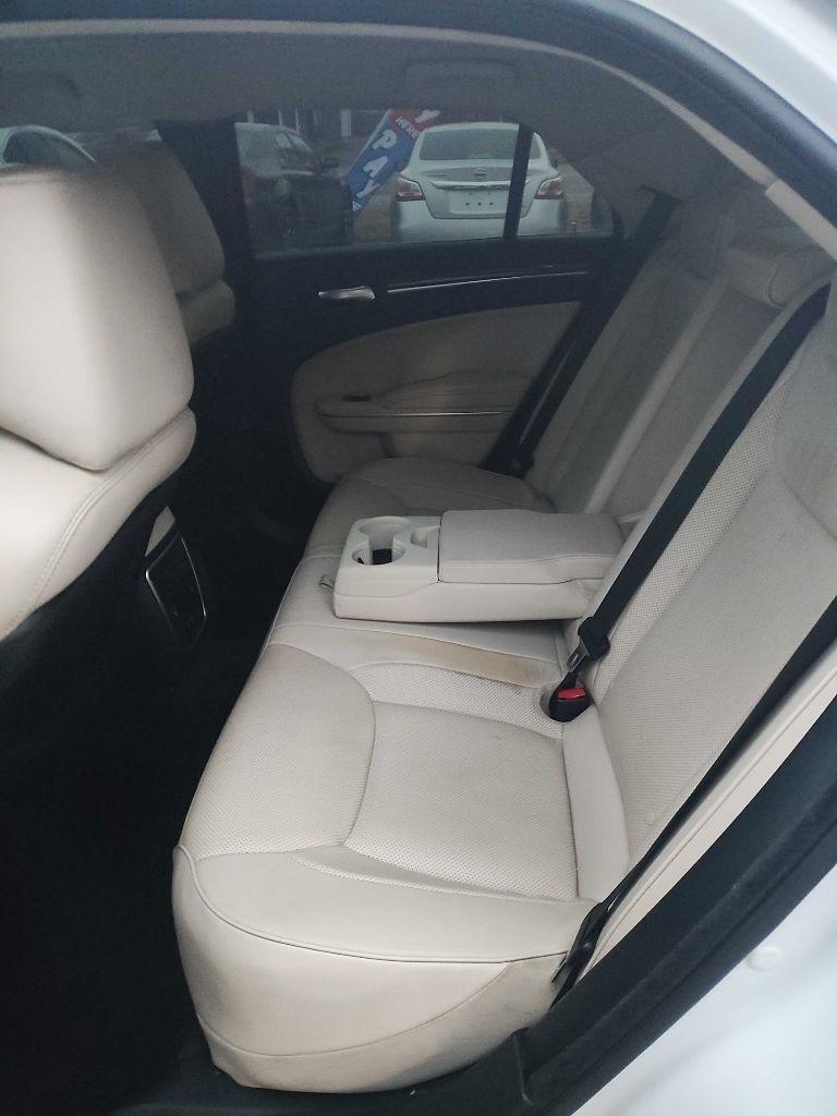 Chrysler 300 Limited RWD 2018