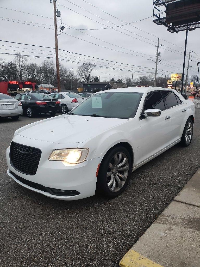 2018 Chrysler 300 Limited RWD
