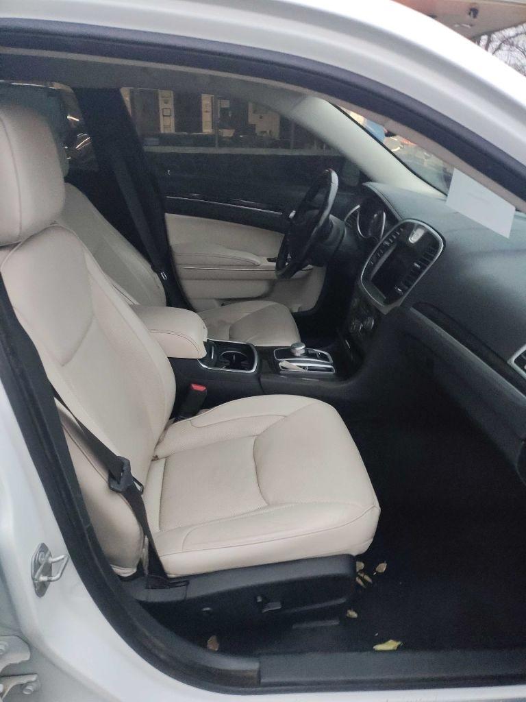 Chrysler 300 Limited RWD 2018
