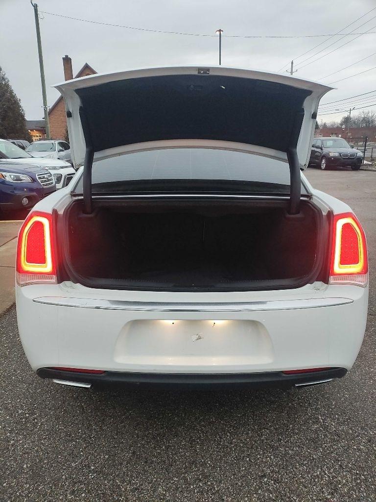 Chrysler 300 Limited RWD 2018