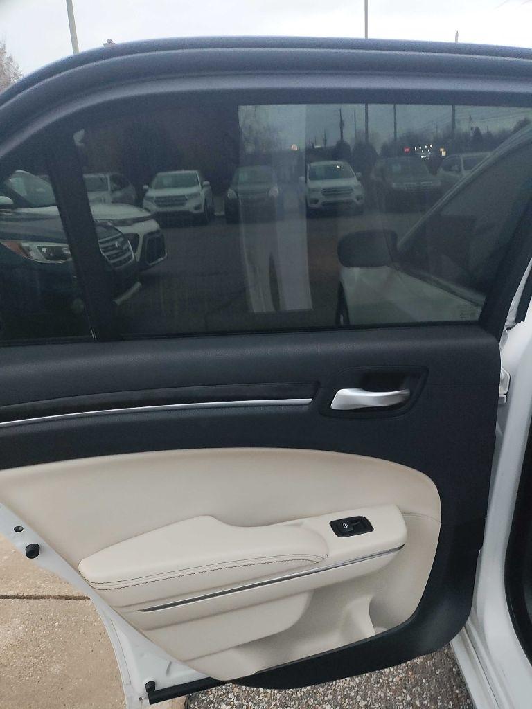 Chrysler 300 Limited RWD 2018
