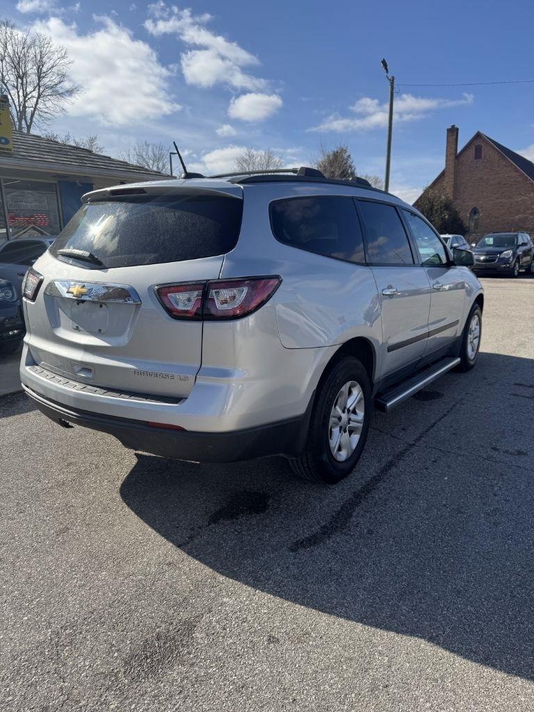 Chevrolet Traverse FWD 4dr LS w/1LS 2016