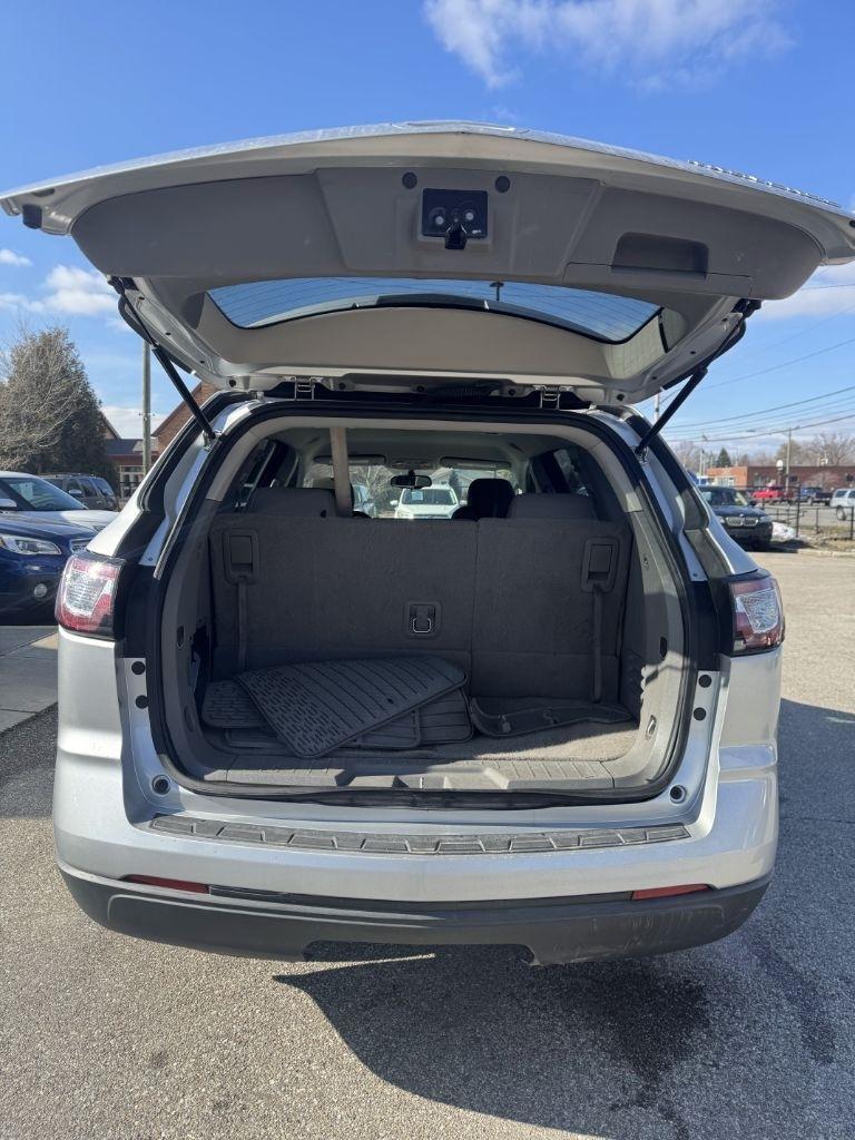 Chevrolet Traverse FWD 4dr LS w/1LS 2016