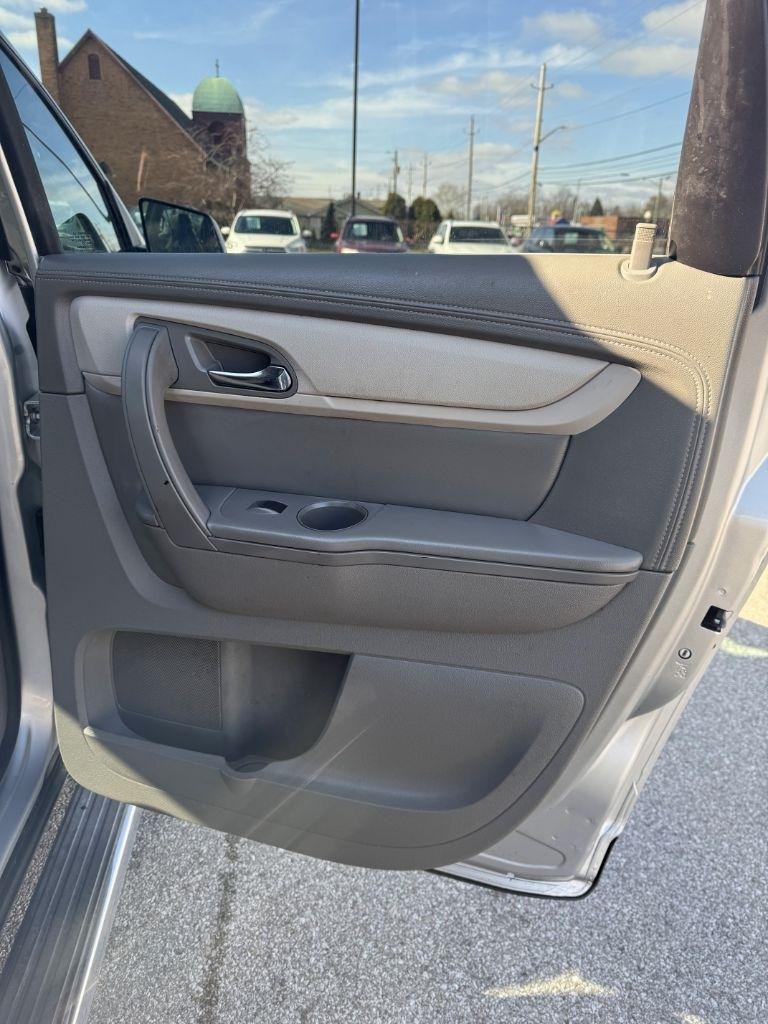 Chevrolet Traverse FWD 4dr LS w/1LS 2016