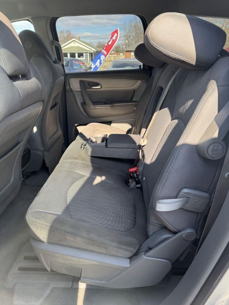 Chevrolet Traverse FWD 4dr LS w/1LS 2016