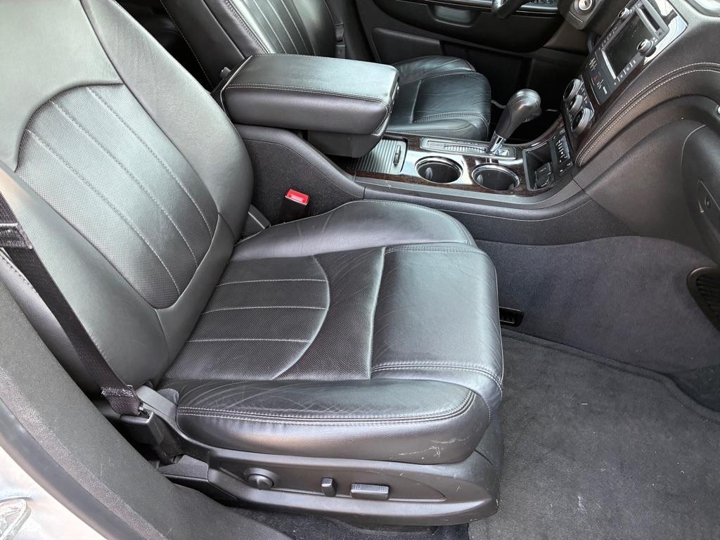 Chevrolet Traverse AWD 4dr LTZ 2016
