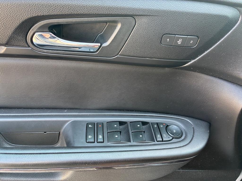 Chevrolet Traverse AWD 4dr LTZ 2016