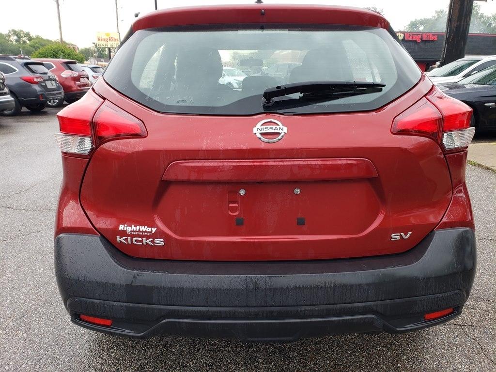 Nissan Kicks SV FWD 2019
