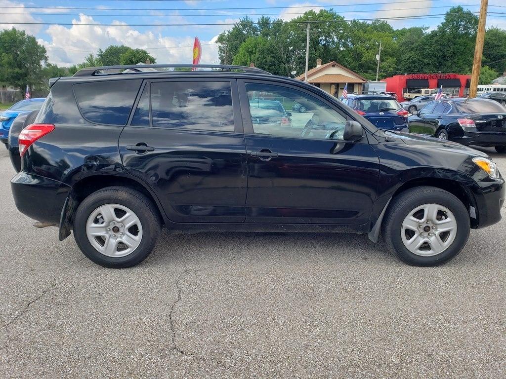 Toyota RAV4 4WD 4dr 4-cyl 4-Spd AT (Natl) 2011