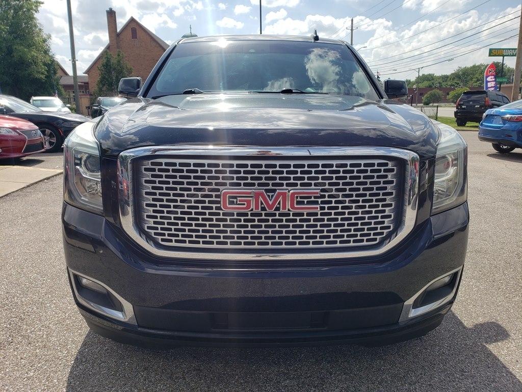 GMC Yukon XL 4WD 4dr Denali 2016