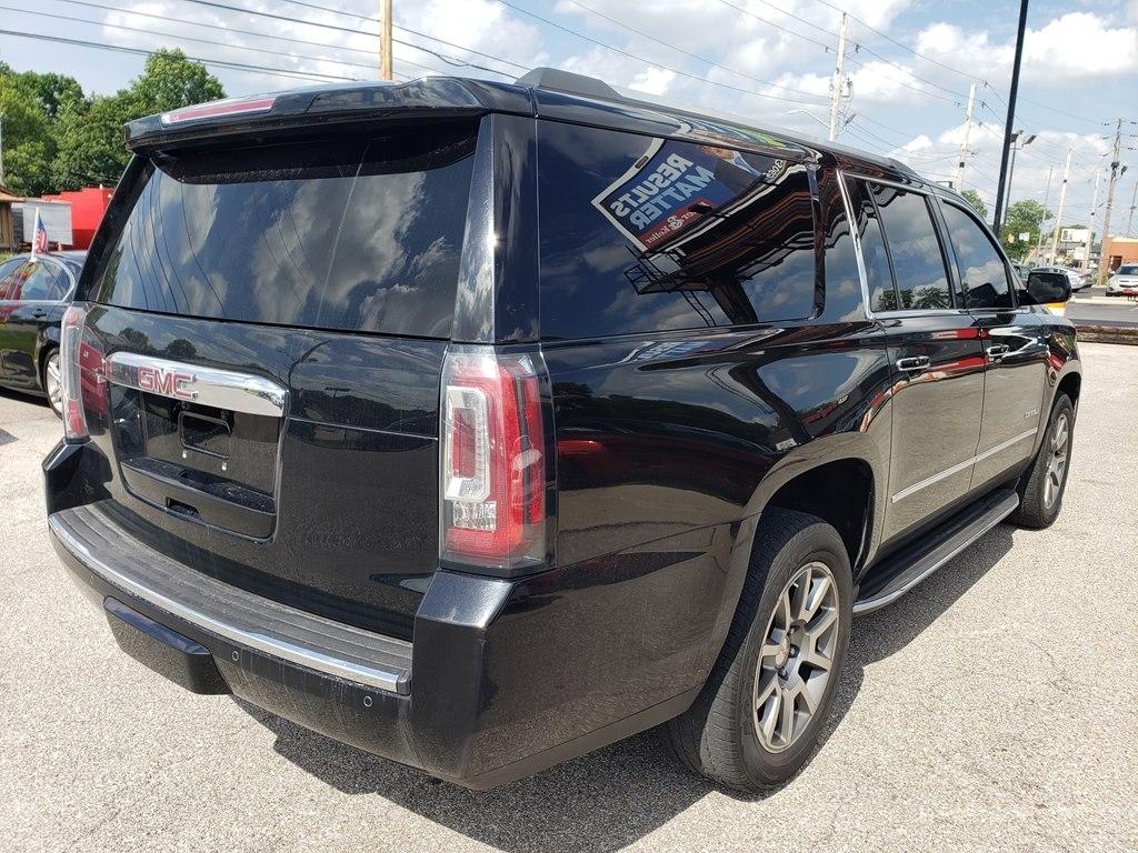 GMC Yukon XL 4WD 4dr Denali 2016